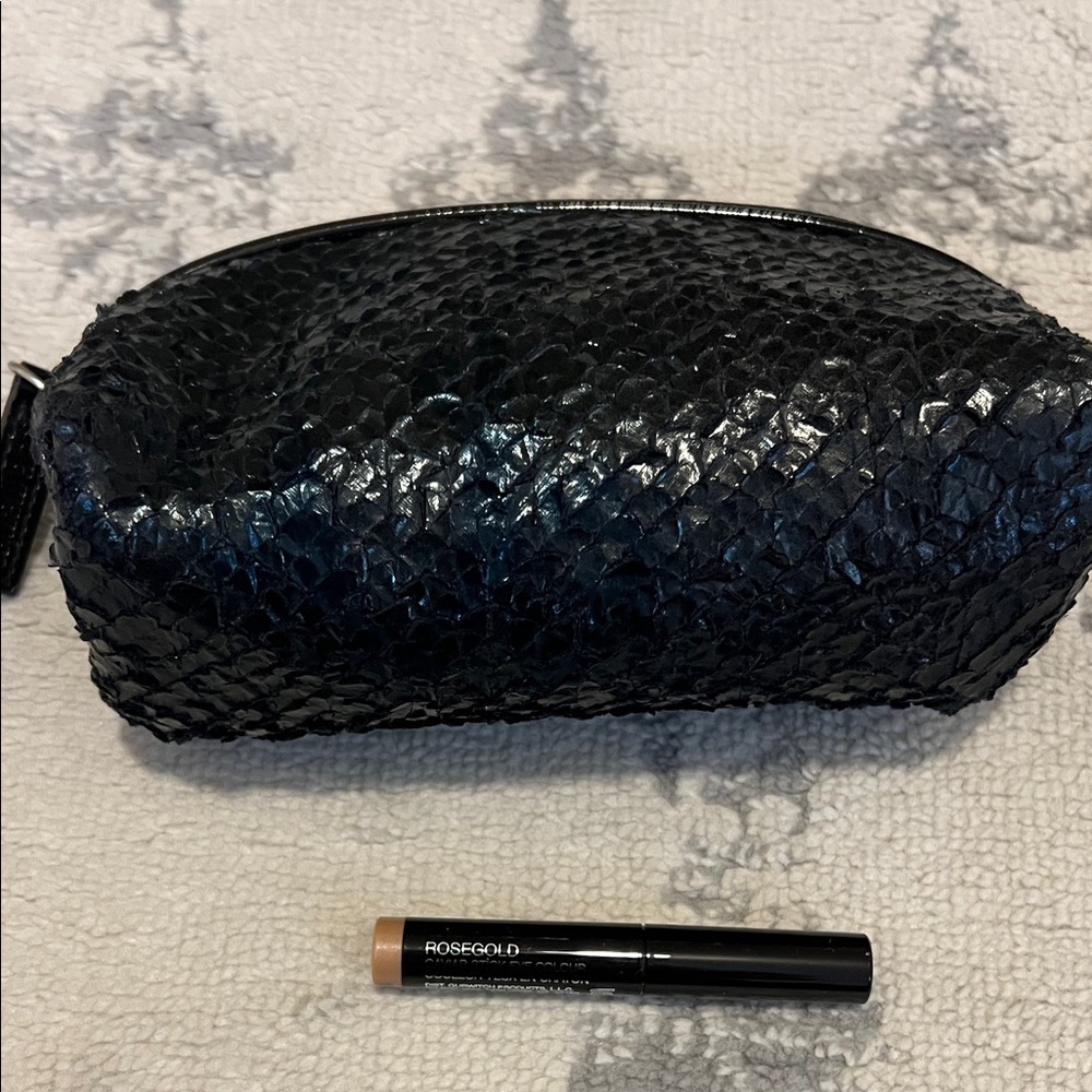 Laura Mercier Rose Gold Eyeshadow Stick with Black Textured Pouch